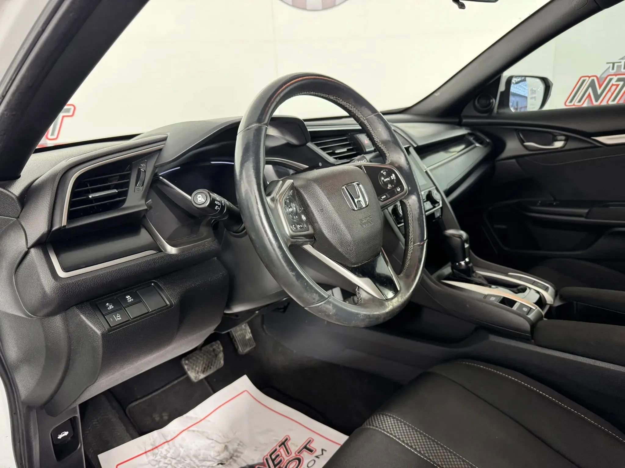 Used 2021 Honda Civic EX image 10