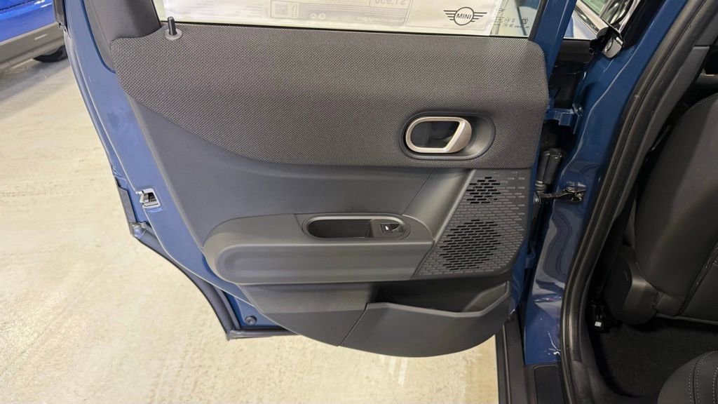 New 2026 MINI Cooper S image 19