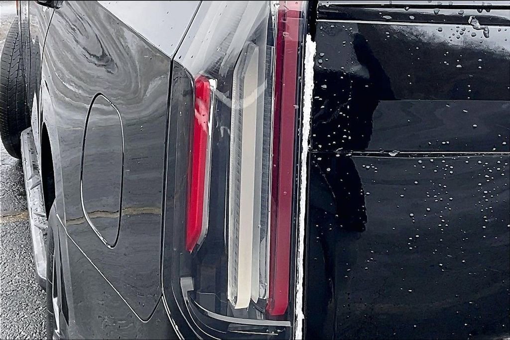 Used 2021 Cadillac Escalade Sport image 25