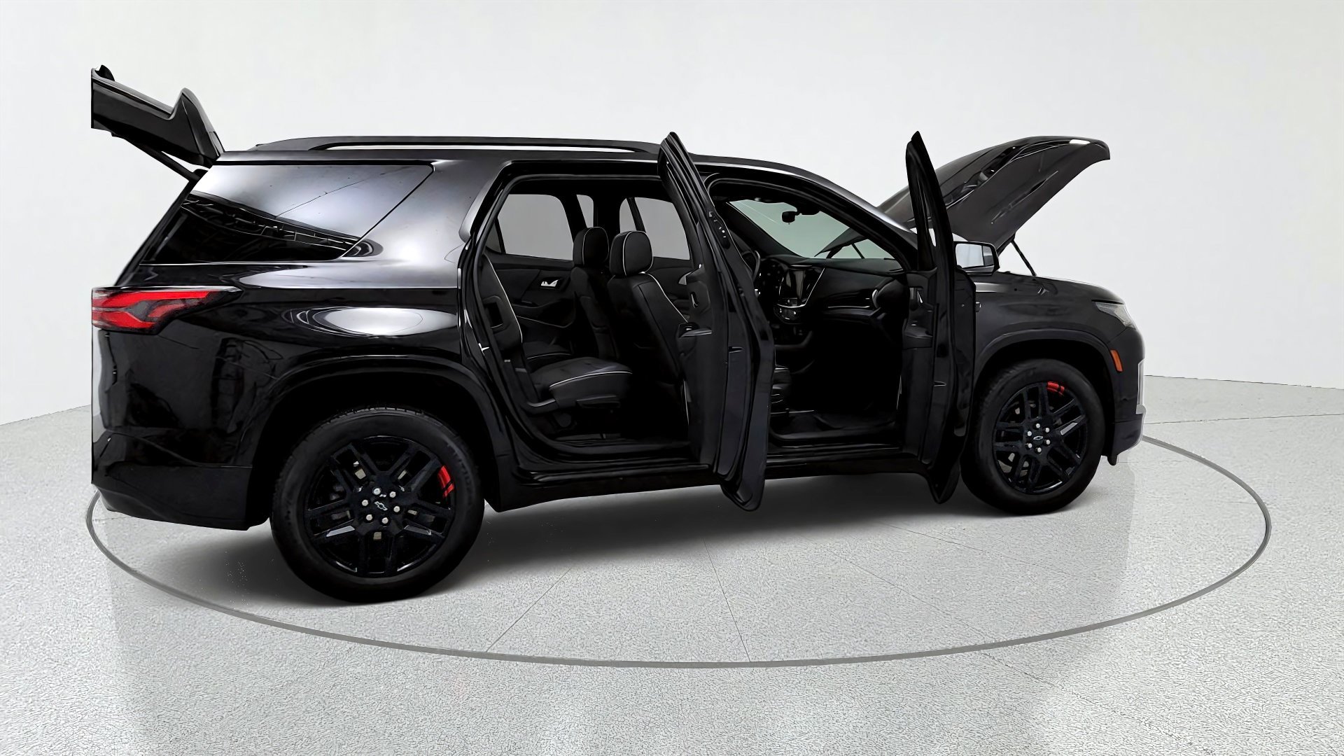 Certified 2023 Chevrolet Traverse Premier w/ Redline Edition FWD image 12