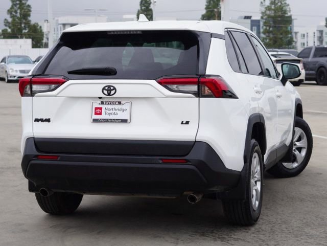 Used 2023 Toyota RAV4 LE FWD image 8