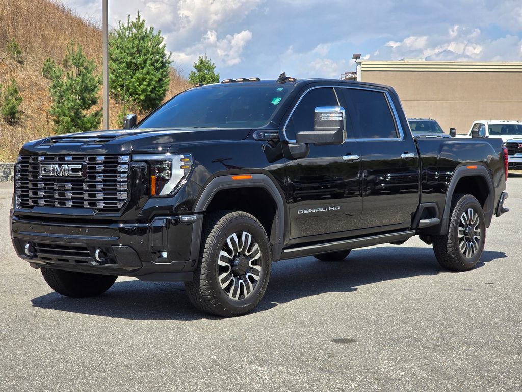 Used 2025 GMC Sierra 2500 Denali Ultimate image 2
