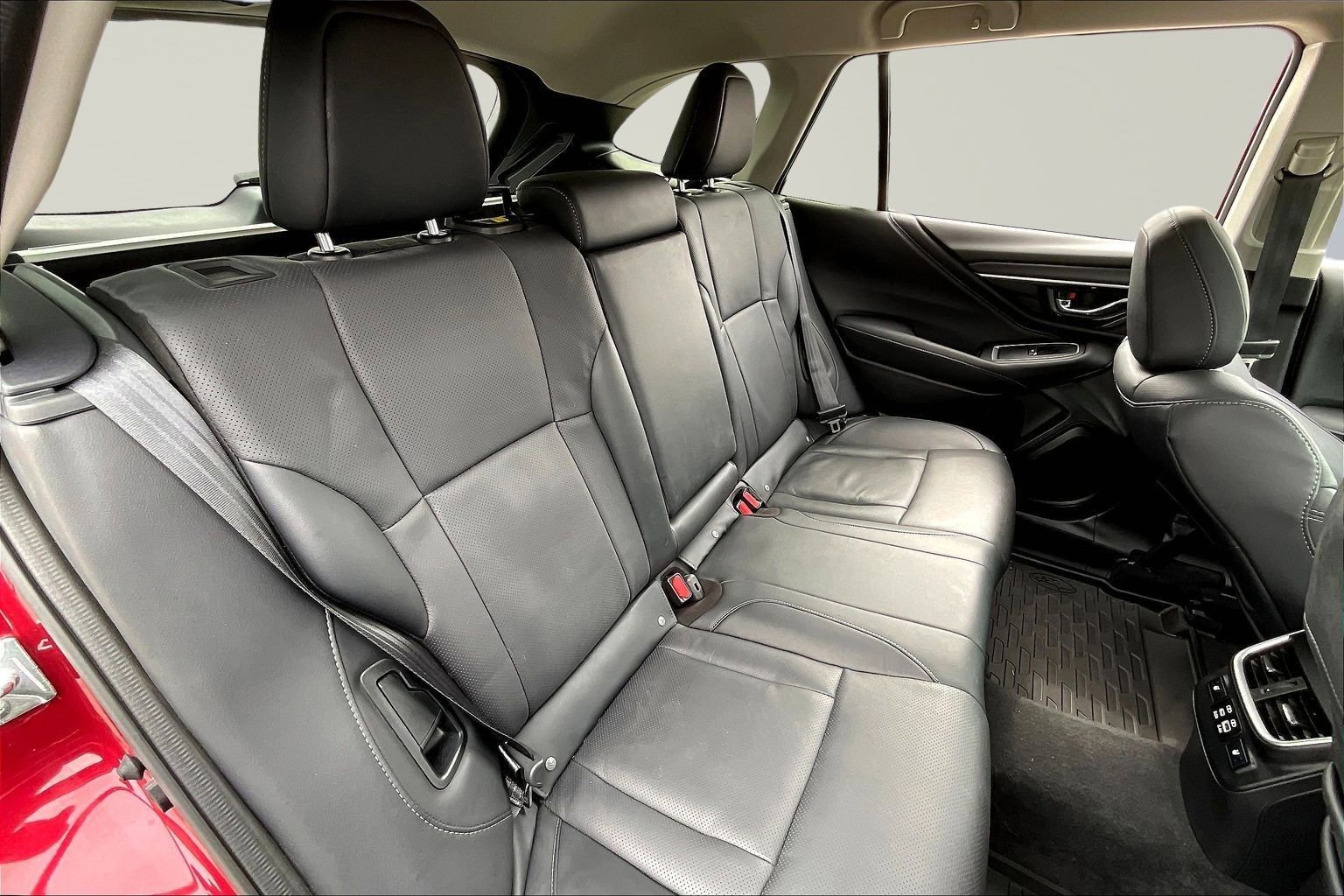 Certified 2025 Subaru Outback Limited AWD/4WD image 28