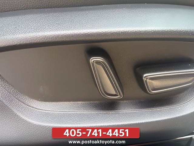 Used 2025 Toyota Camry XLE FWD image 19