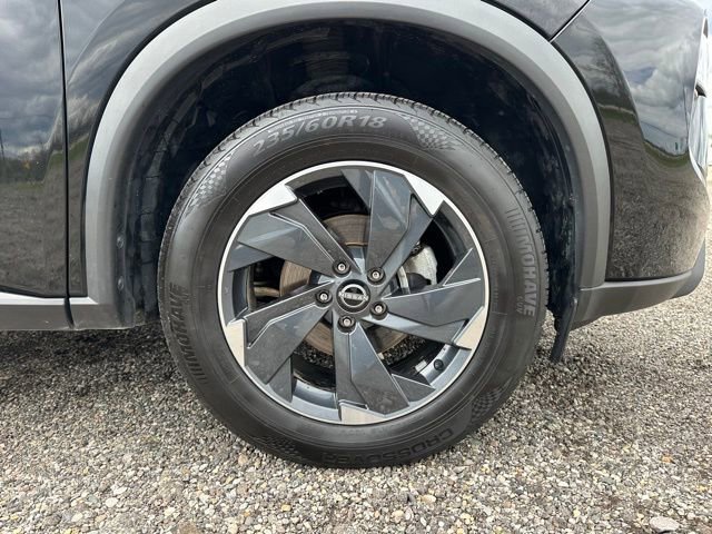 Used 2024 Nissan Rogue SV AWD/4WD image 11