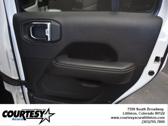 Used 2023 Jeep Wrangler Sahara w/ Cold Weather Group image 26