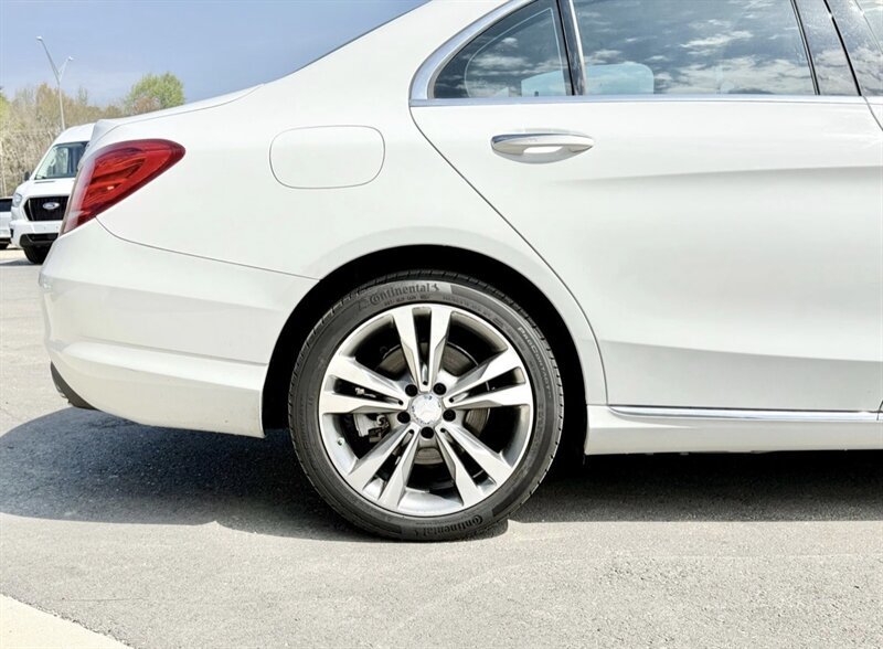 Used 2016 Mercedes-Benz C 300 4MATIC Sedan image 7