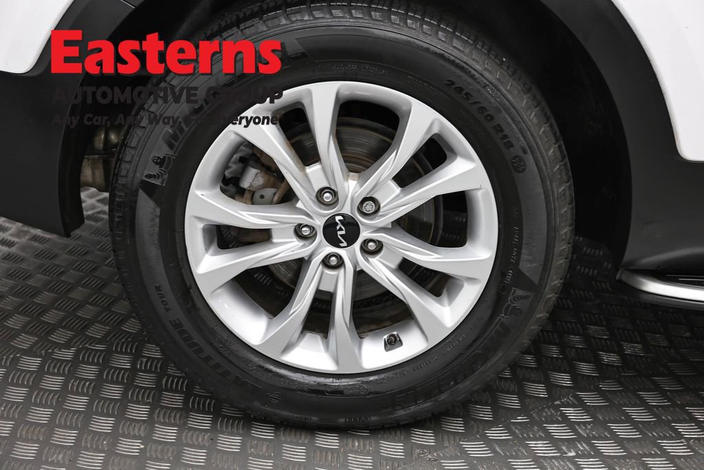 Used 2022 Kia Telluride LX AWD/4WD image 30