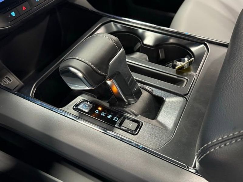 New 2025 Ford F150 Lightning Flash image 26