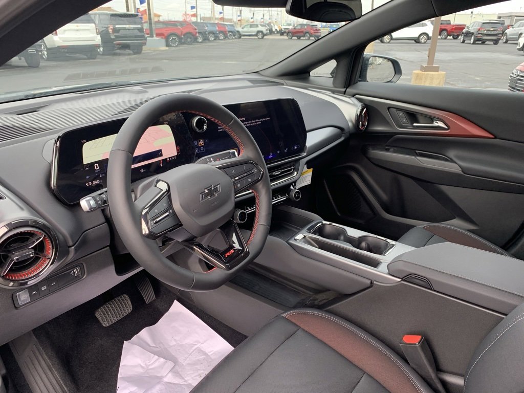 New 2024 Chevrolet Equinox EV RS image 8