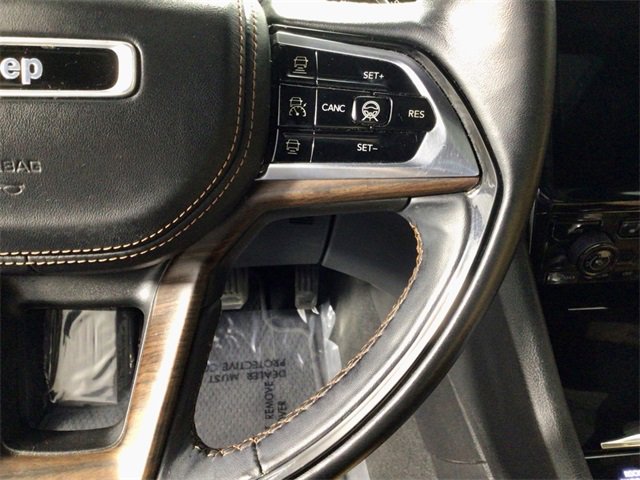 Used 2022 Jeep Grand Cherokee L Summit w/ Luxury Tech Group V image 23