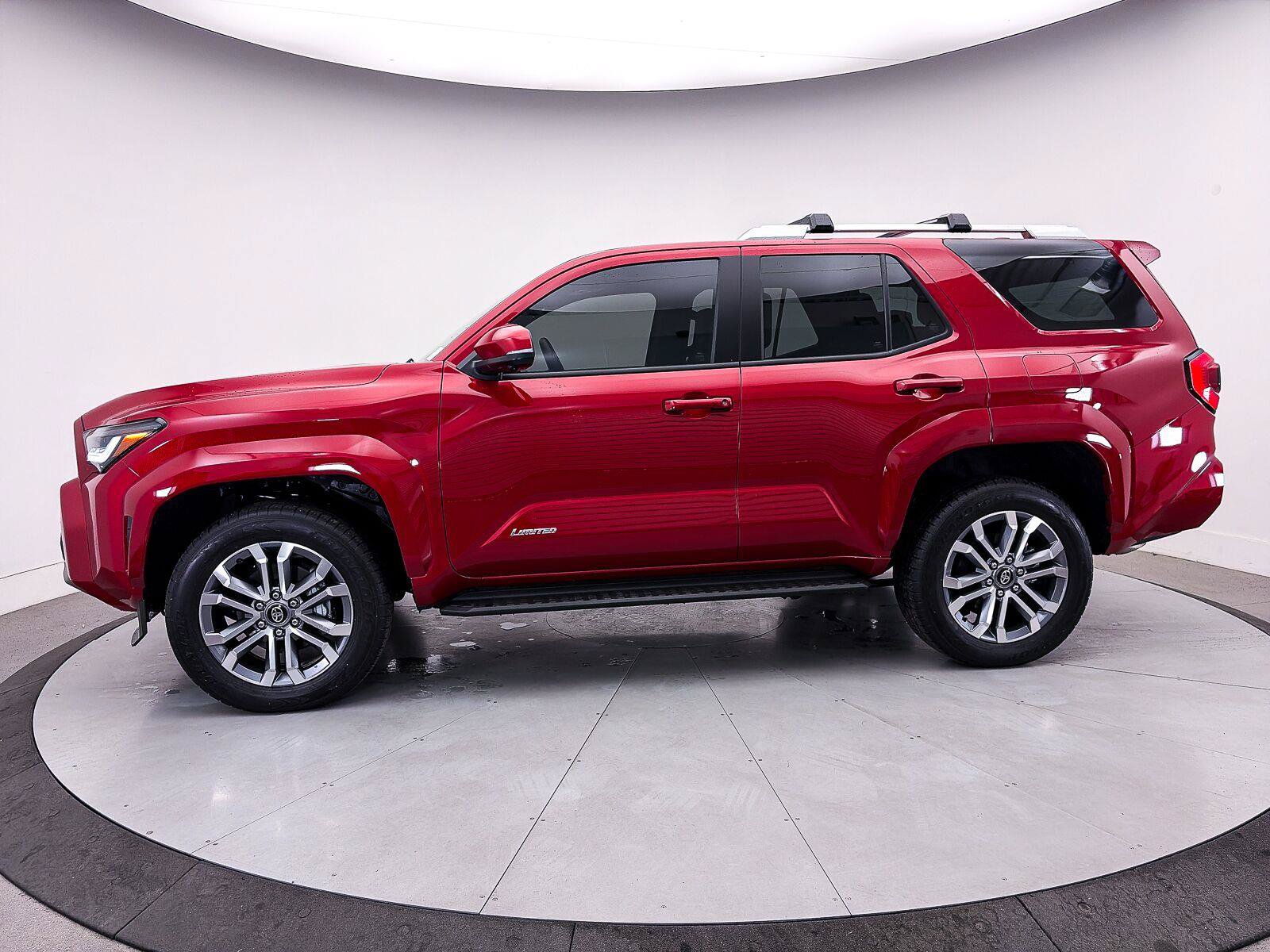 Used 2025 Toyota 4Runner Limited AWD/4WD image 41