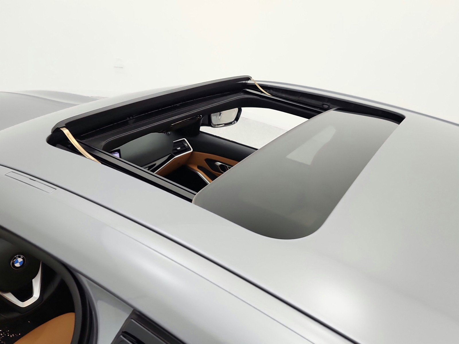 Used 2023 BMW 330i Sedan w/ Driving Assistance Package image 11