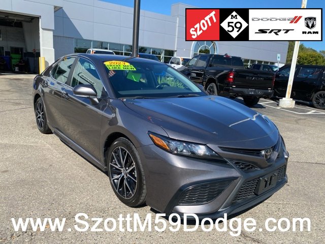 Used 2023 Toyota Camry SE