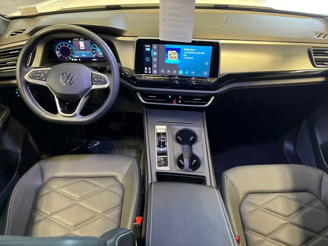 Certified 2024 Volkswagen Atlas Cross Sport SE FWD image 18