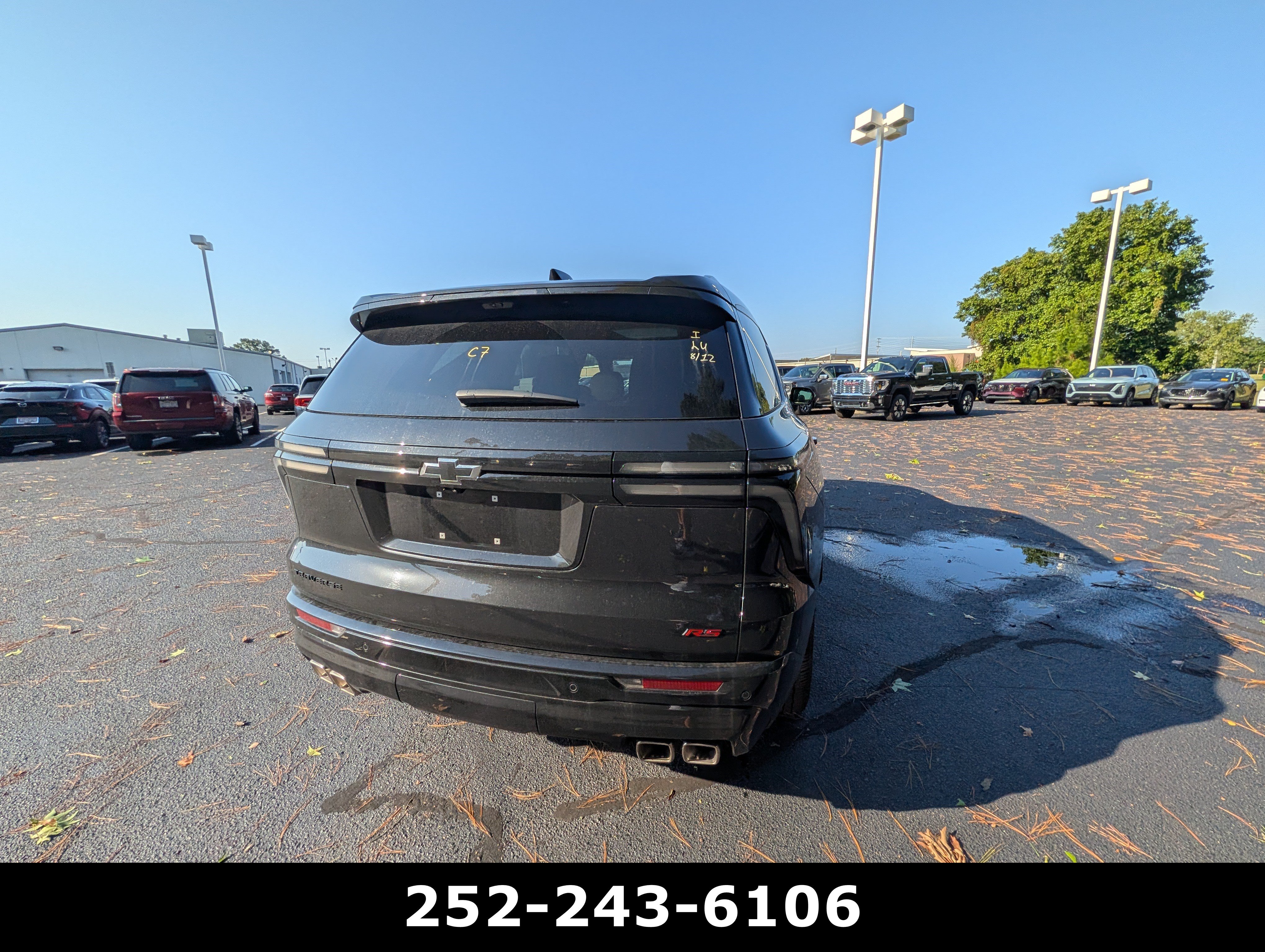 Used 2026 Chevrolet Traverse RS FWD image 7