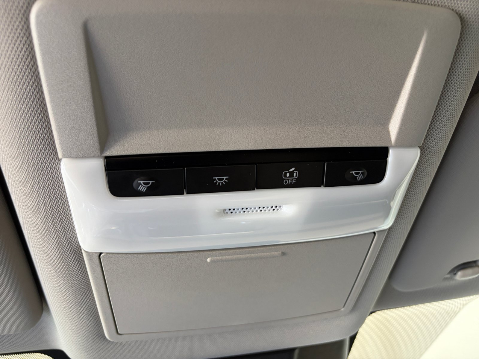 Used 2023 Nissan Rogue S FWD image 30