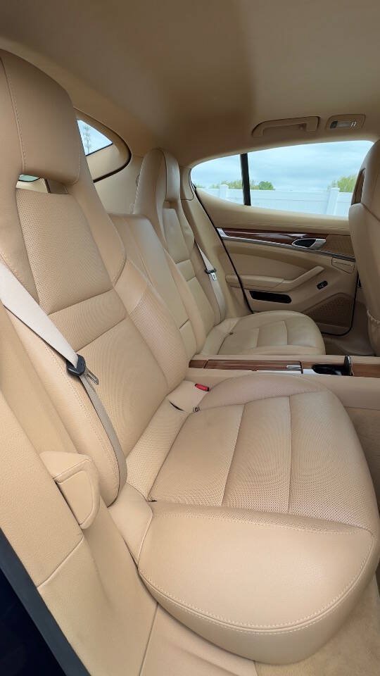 Used 2011 Porsche Panamera 4S AWD/4WD image 13