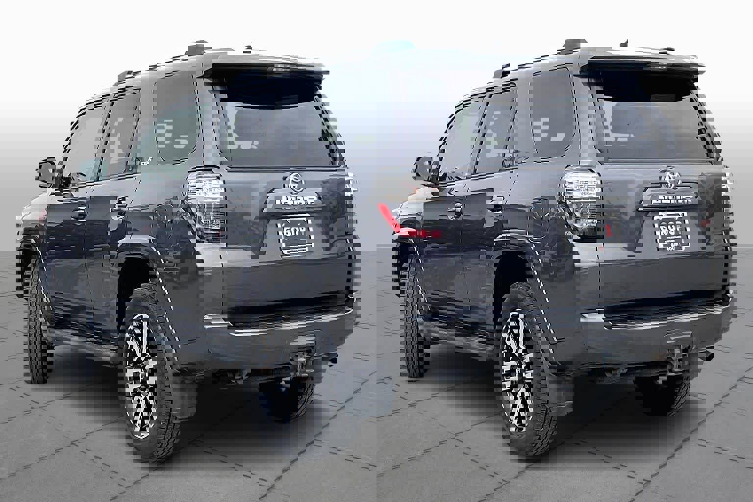 Used 2019 Toyota 4Runner SR5 image 12