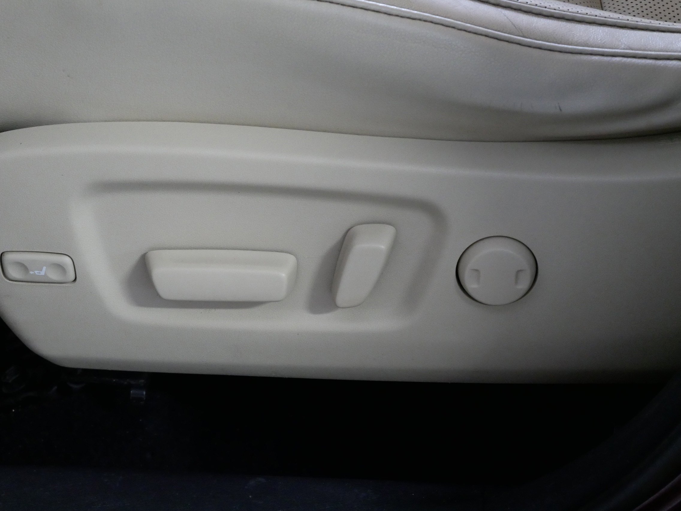 Used 2015 Toyota Highlander Limited image 20