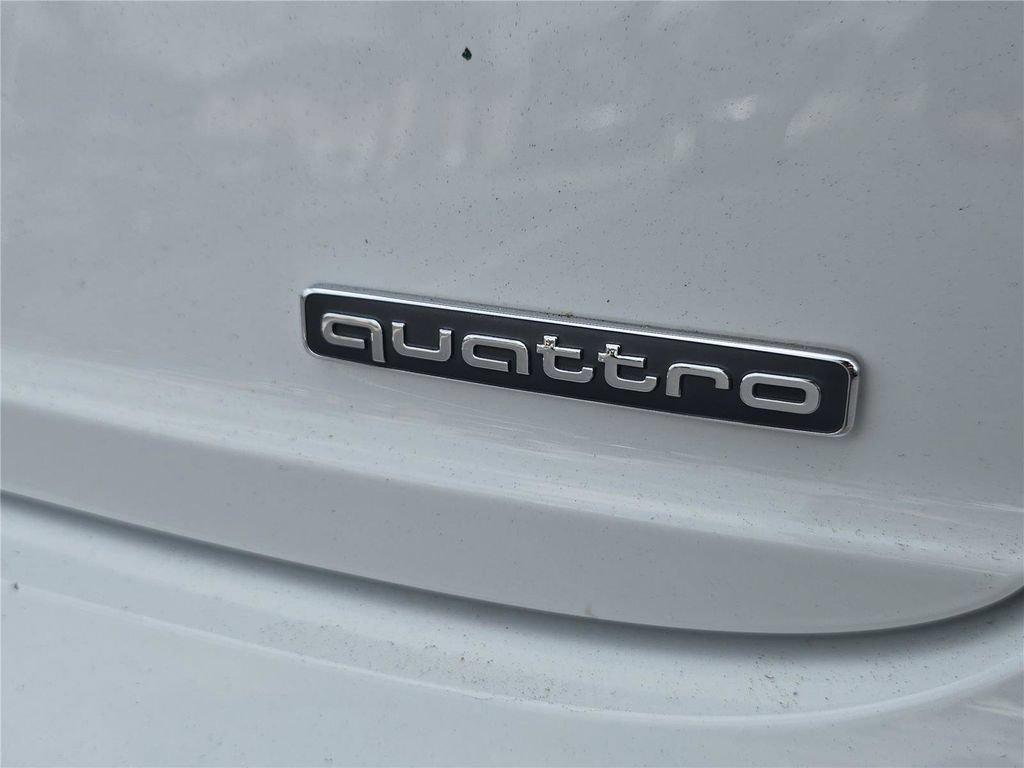 Used 2019 Audi Q8 Premium AWD/4WD image 6