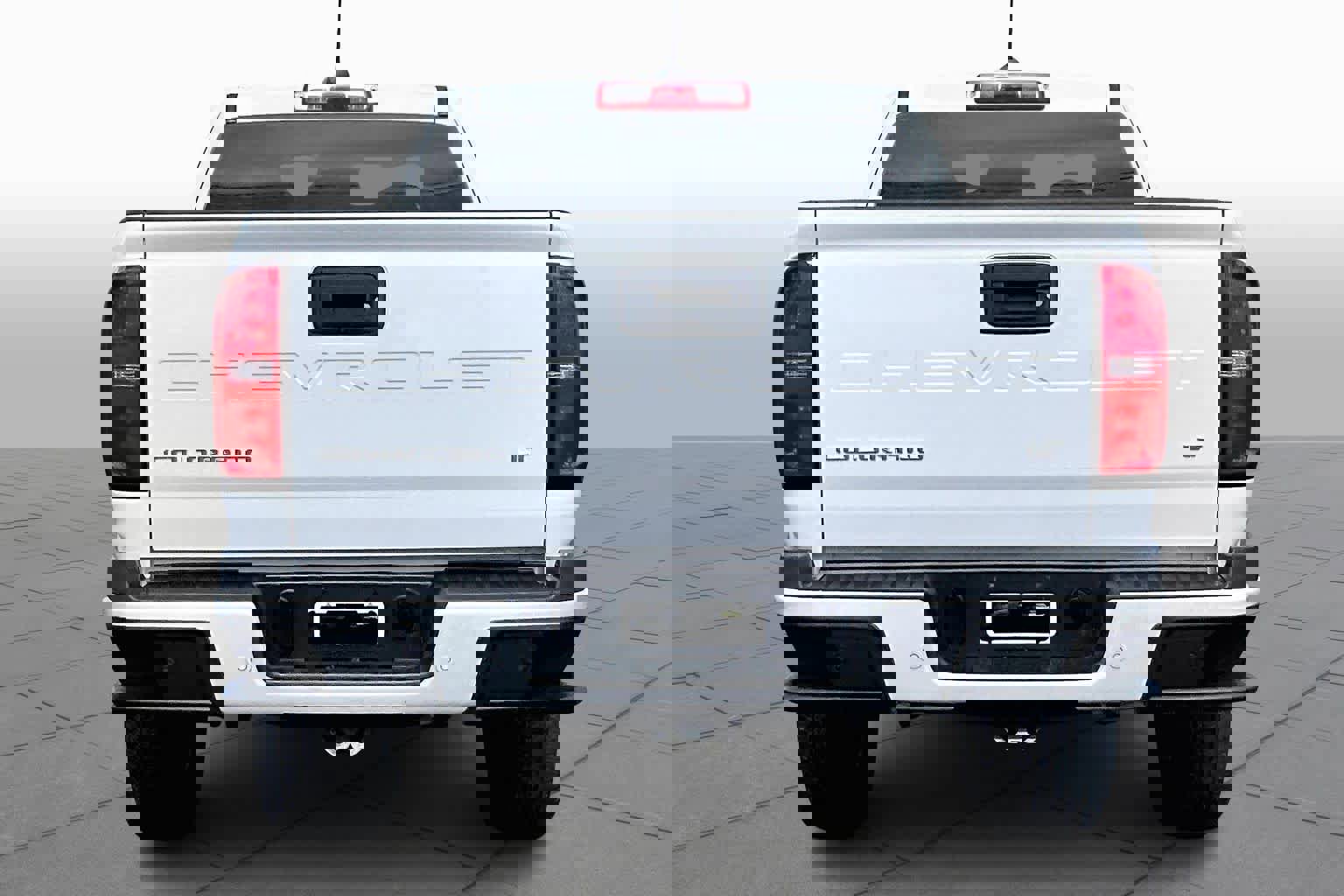 Used 2022 Chevrolet Colorado LT w/ Fleet Safety Package image 4