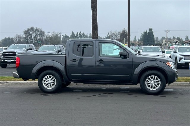 Used 2015 Nissan Frontier SV w/ SV Value Truck Package image 3