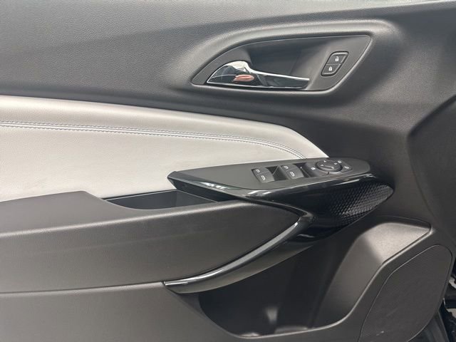 New 2026 Chevrolet Trax LT w/ Driver Confidence Package image 9