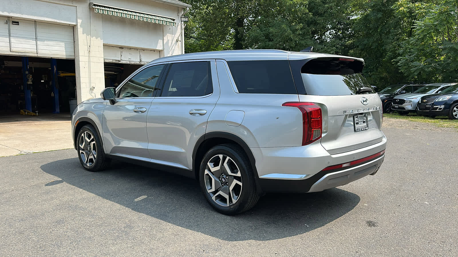 Used 2023 Hyundai Palisade Limited image 5
