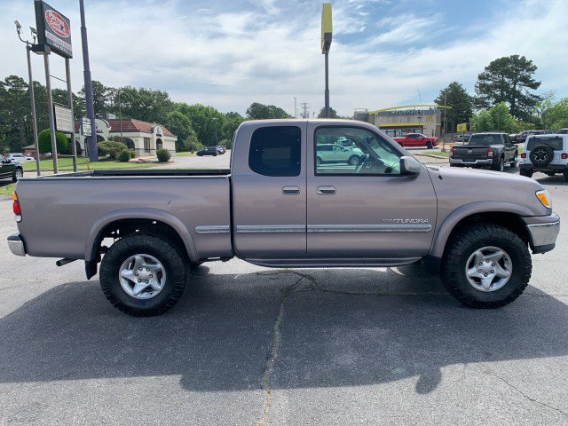 Used 2002 Toyota Tundra Limited AWD/4WD image 4
