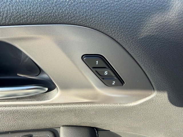 New 2026 Chrysler Pacifica Select w/ S Appearance Package image 21