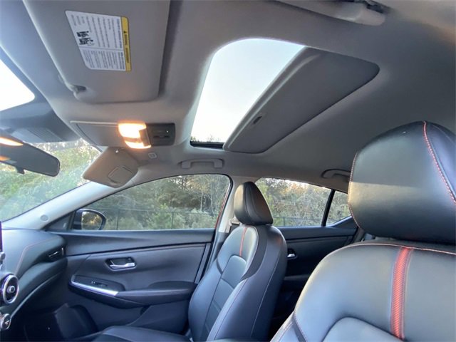Used 2024 Nissan Sentra SR w/ SR Premium Package image 23