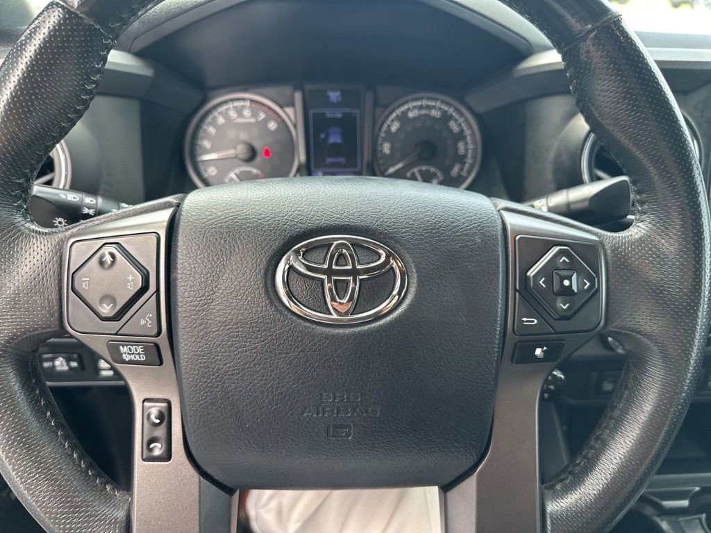 Used 2017 Toyota Tacoma TRD Off-Road image 13
