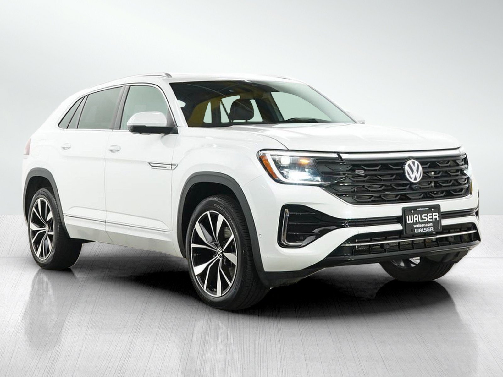 Used 2025 Volkswagen Atlas Cross Sport SEL Premium R-Line AWD/4WD image 7