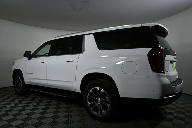 New 2026 Chevrolet Suburban LS AWD/4WD image 14