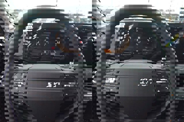 New 2025 Kia K4 LXS image 20