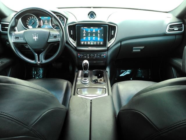Used 2017 Maserati Ghibli RWD image 2
