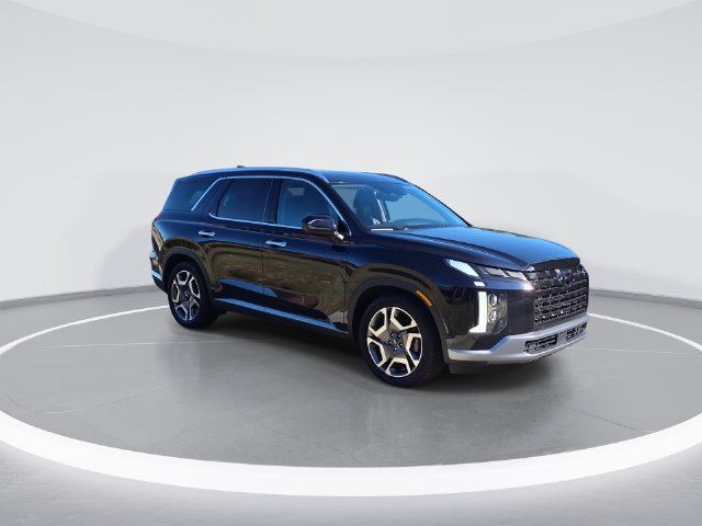 Used 2023 Hyundai Palisade Limited AWD/4WD image 2