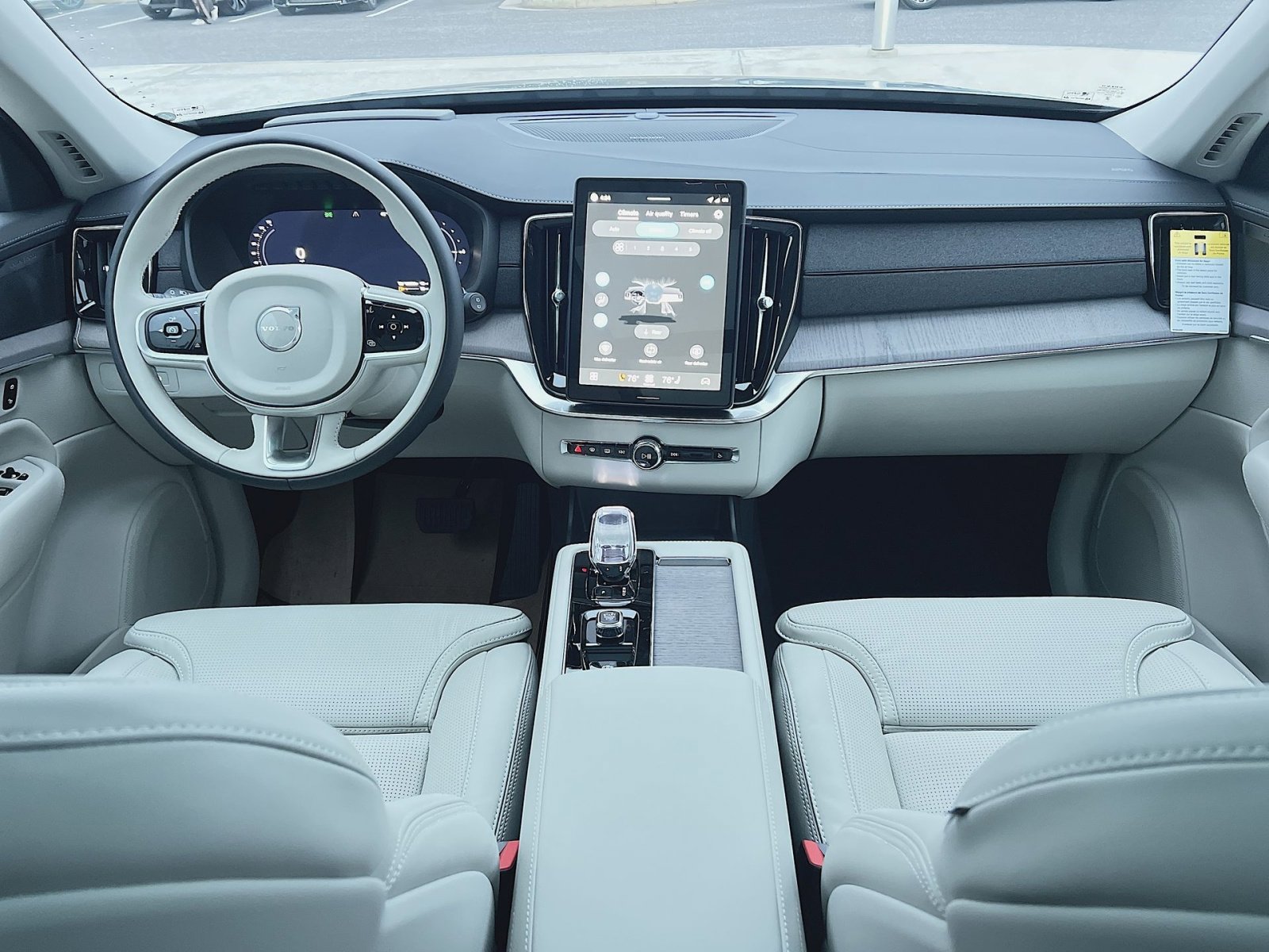 New 2026 Volvo XC90 T8 Ultra w/ Protection Package Premier image 23