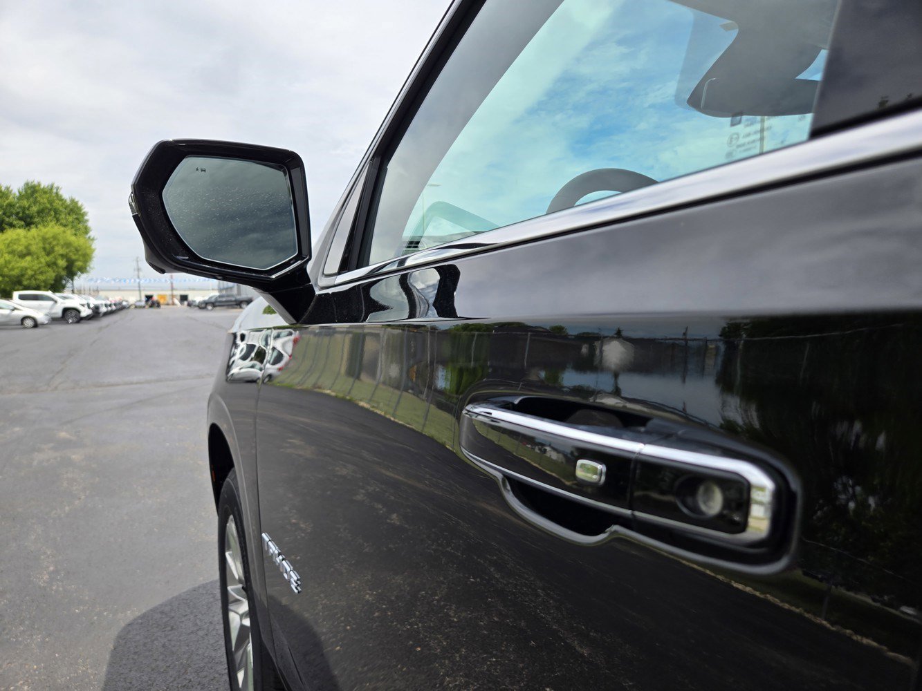 New 2026 Chevrolet Tahoe Premier w/ Sun And Tow Package AWD/4WD image 29