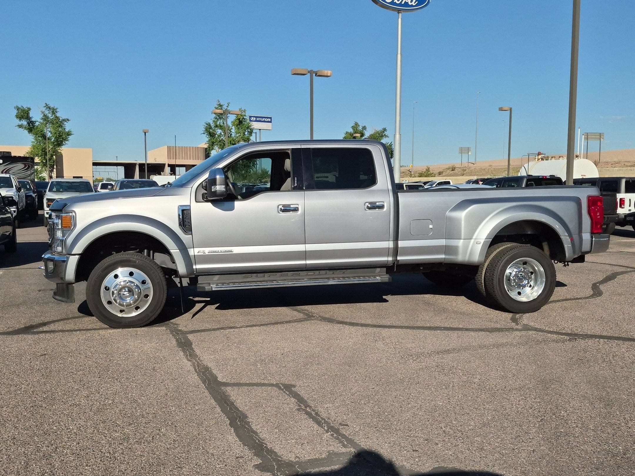 Certified 2022 Ford F450 XLT w/ XLT Premium Package RWD image 9