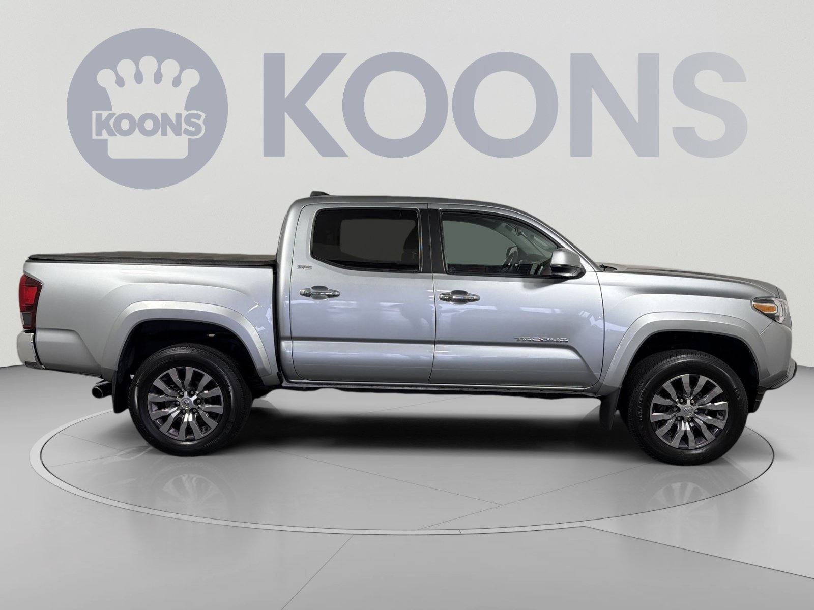 Used 2023 Toyota Tacoma SR5 w/ Chrome Package RWD image 8