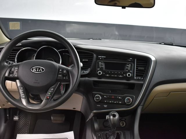 Used 2011 Kia Optima LX FWD image 8