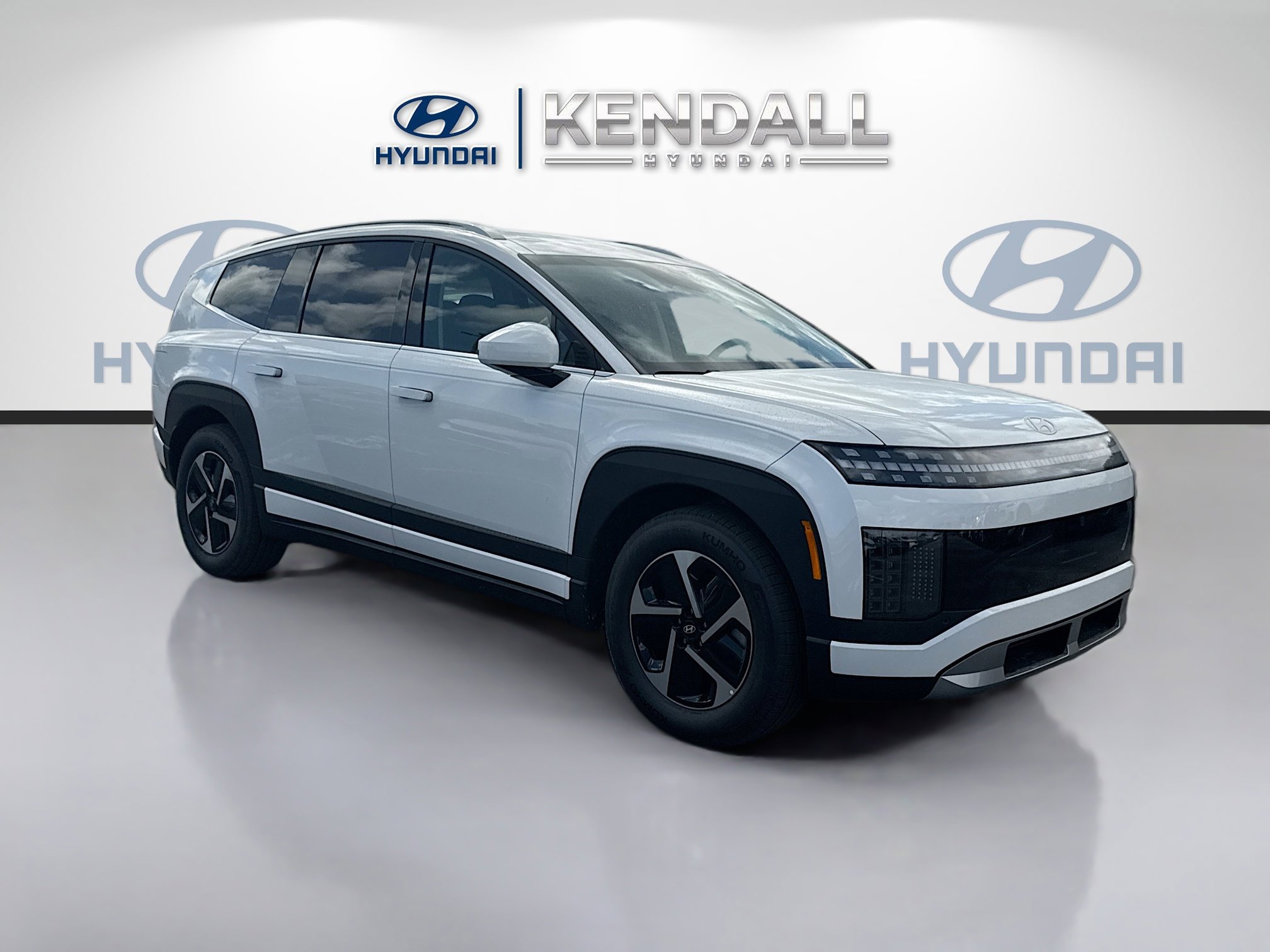 New 2026 Hyundai Ioniq 9 SE