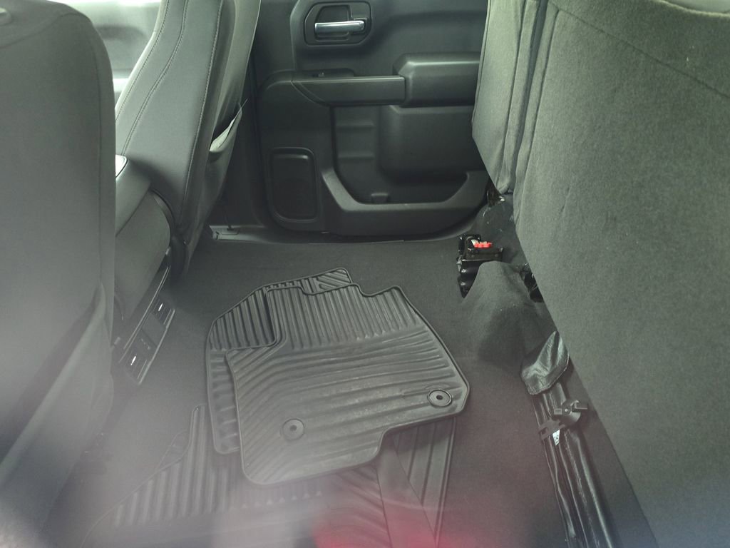 Used 2024 Chevrolet Silverado 1500 Custom image 14