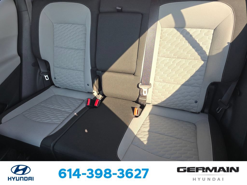 Used 2020 Chevrolet Equinox LT w/ Driver Convenience Package FWD image 19