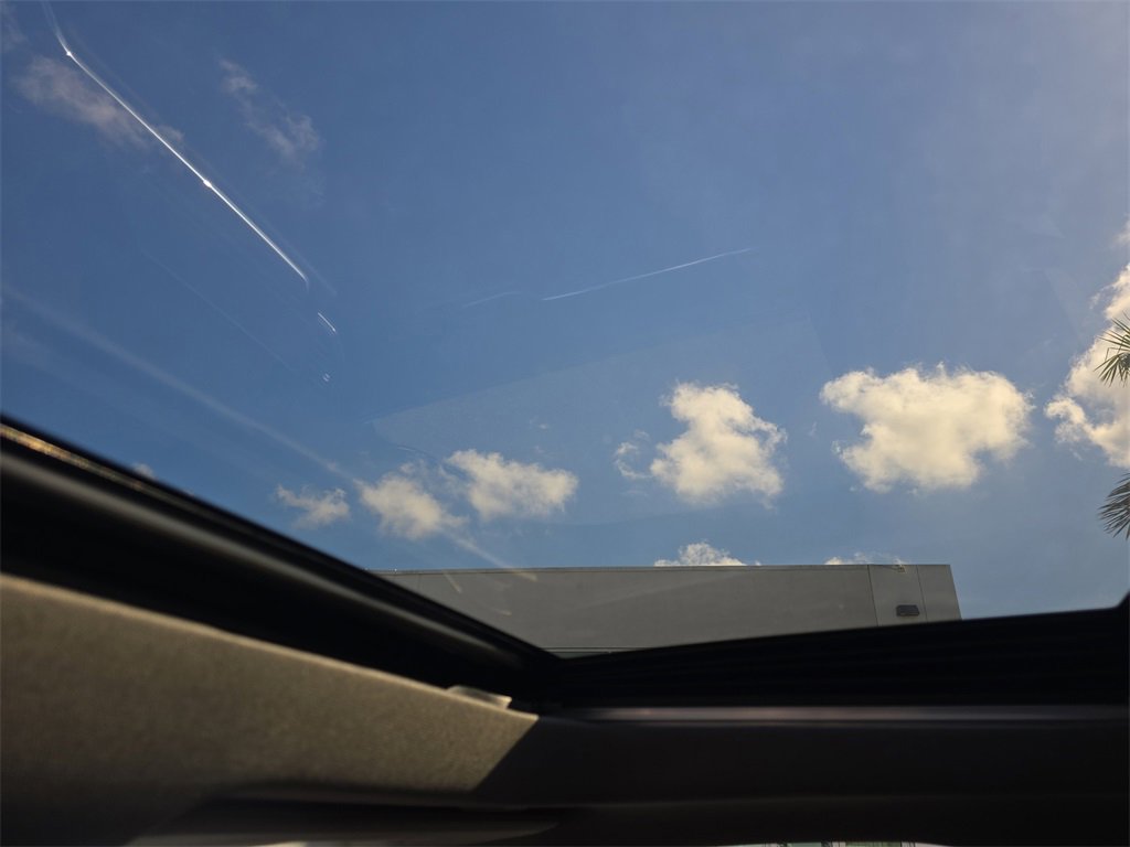 Used 2024 GMC Sierra 1500 SLT w/ SLT Premium Plus Package image 33