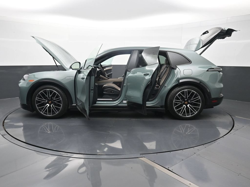 New 2026 Porsche Cayenne Electric AWD/4WD image 29