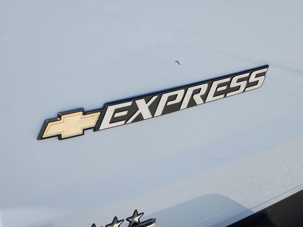 Used 2025 Chevrolet Express 2500 w/ Driver Convenience Package RWD image 12