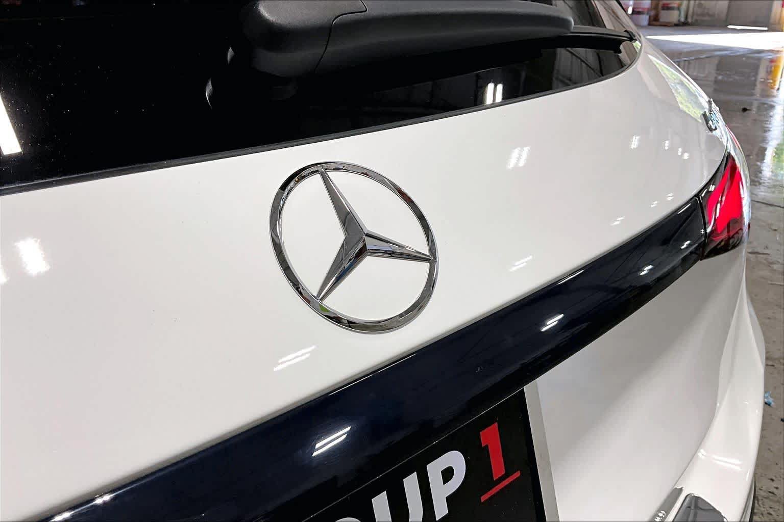 Used 2024 Mercedes-Benz GLC 300 4MATIC image 30